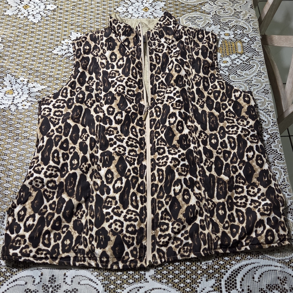 Laura Scott Leopard Print Sleeveless Vest- Size XL